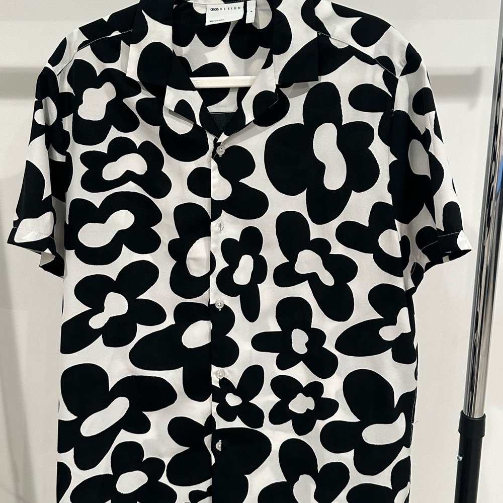 ASOS Design Black & White Floral Shirt S